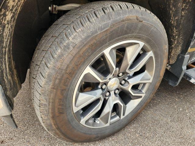 Chevrolet Silverado 1500 LT-L Crew Cab 4WD 2023