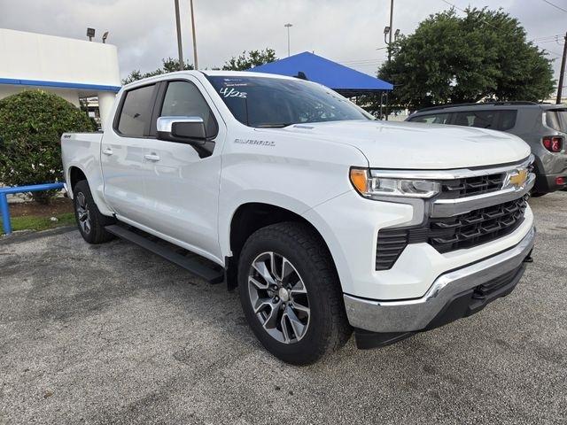 Chevrolet Silverado 1500 LT-L Crew Cab 4WD 2024