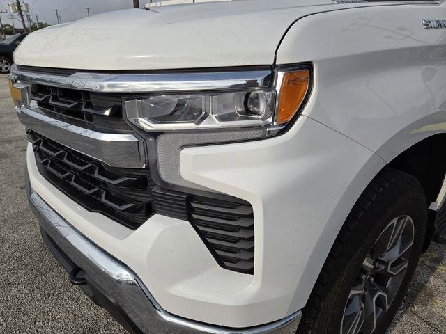 Chevrolet Silverado 1500 LT-L Crew Cab 4WD 2024