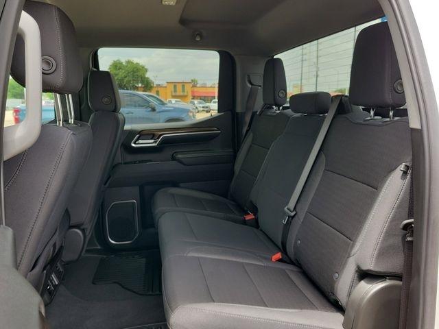 Chevrolet Silverado 1500 LT-L Crew Cab 4WD 2024