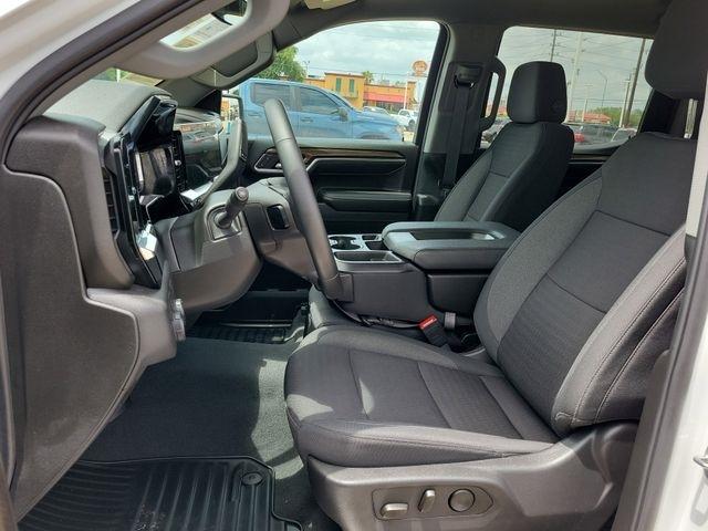 Chevrolet Silverado 1500 LT-L Crew Cab 4WD 2024
