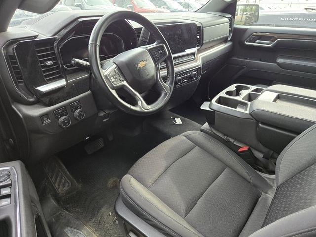 Chevrolet Silverado 1500 LT-L Crew Cab 4WD 2023