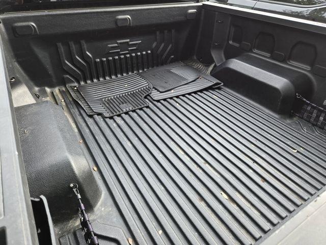 Chevrolet Silverado 1500 LT-L Crew Cab 4WD 2023