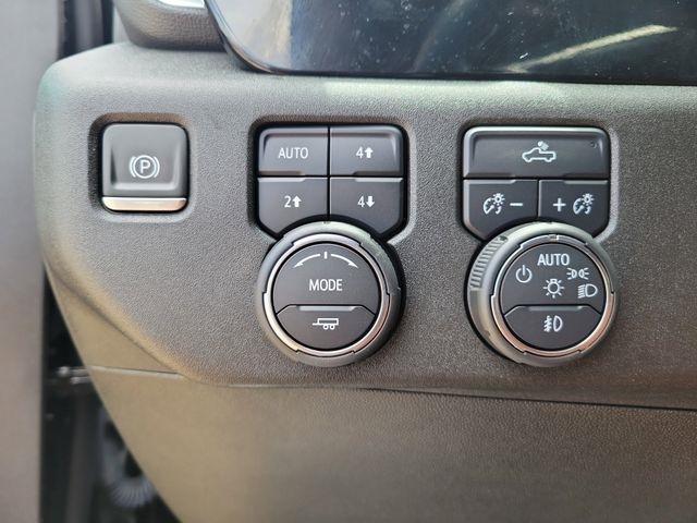 Chevrolet Silverado 1500 RST Crew Cab 4WD 2024