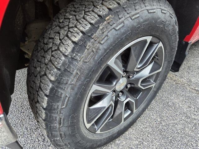 Chevrolet Silverado 1500 LT-L Crew Cab 4WD 2024