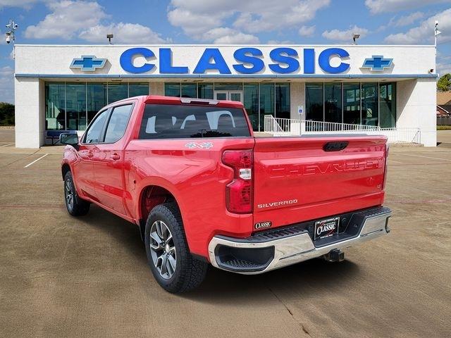 Chevrolet Silverado 1500 LT-L Crew Cab 4WD 2024