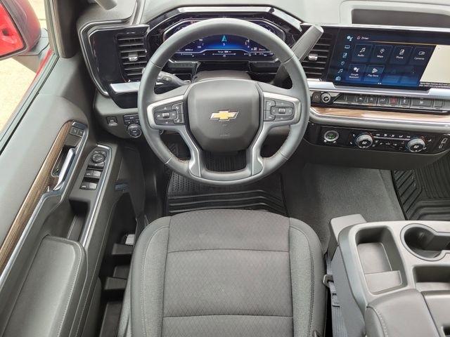 Chevrolet Silverado 1500 LT-L Crew Cab 4WD 2024