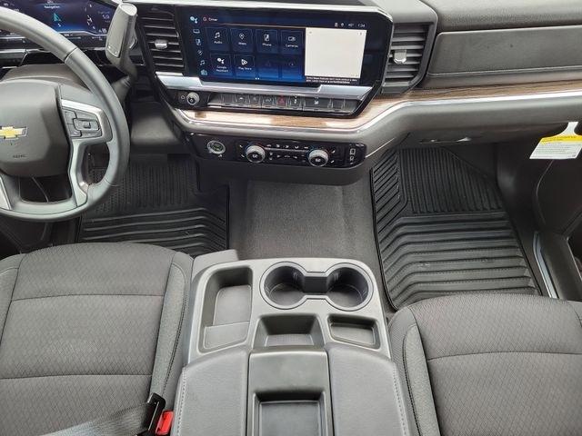 Chevrolet Silverado 1500 LT-L Crew Cab 4WD 2024