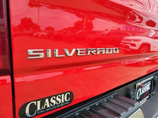 Chevrolet Silverado 1500 LT-L Crew Cab 4WD 2024