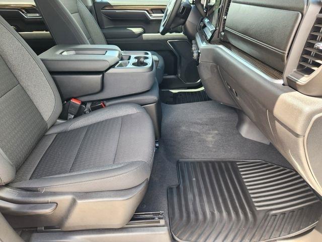 Chevrolet Silverado 1500 LT-L Crew Cab 4WD 2025