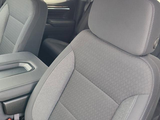 Chevrolet Silverado 1500 LT-L Crew Cab 4WD 2025