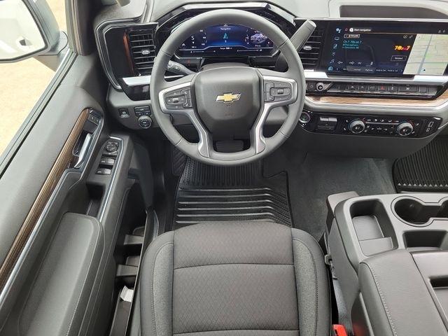 Chevrolet Silverado 1500 LT-L Crew Cab 4WD 2025