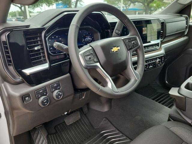 Chevrolet Silverado 1500 LT-L Crew Cab 4WD 2025