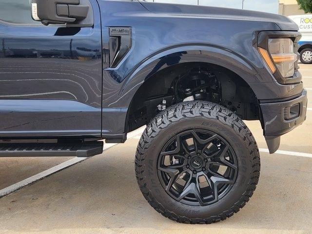 Ford F-150 XLT SuperCrew 4WD 2026