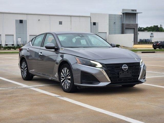 Nissan Altima 2.5 SV 2024