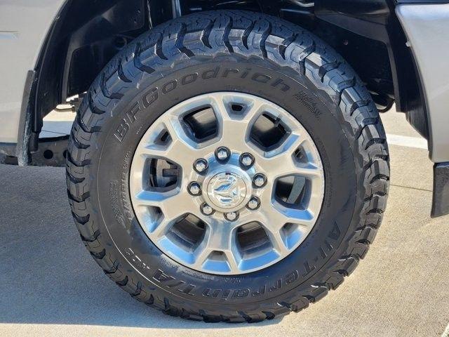 RAM 2500 Laramie Crew Cab SWB 4WD 2024