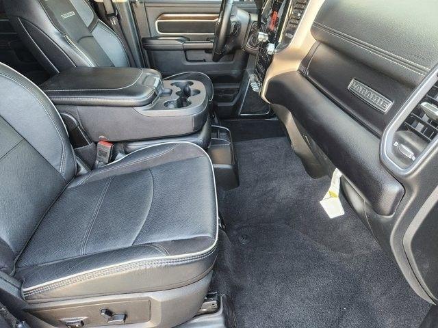 RAM 2500 Laramie Crew Cab SWB 4WD 2024