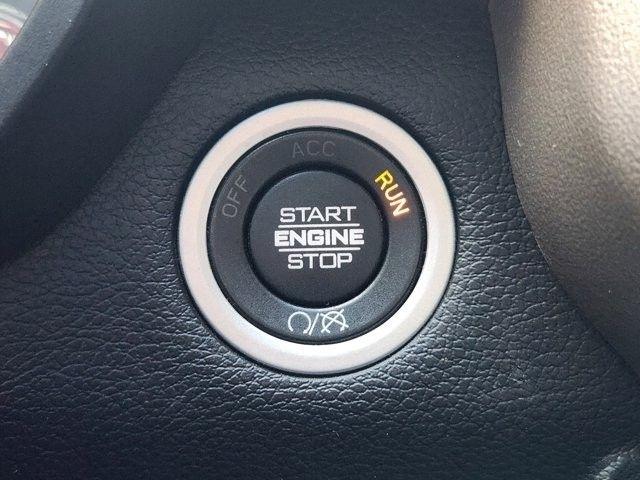 RAM 2500 Laramie Crew Cab SWB 4WD 2024
