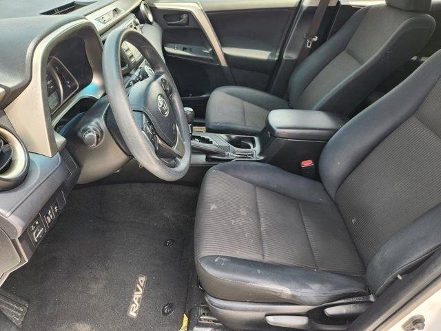 Toyota RAV4 LE FWD 2015