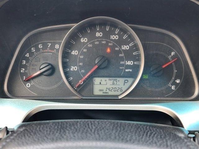 Toyota RAV4 LE FWD 2015