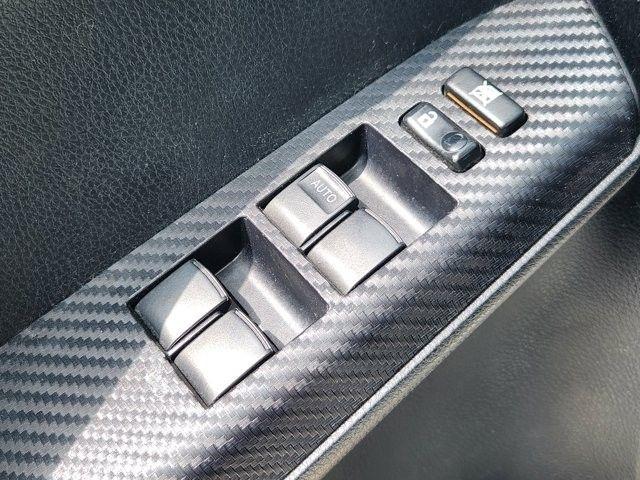 Toyota RAV4 LE FWD 2015
