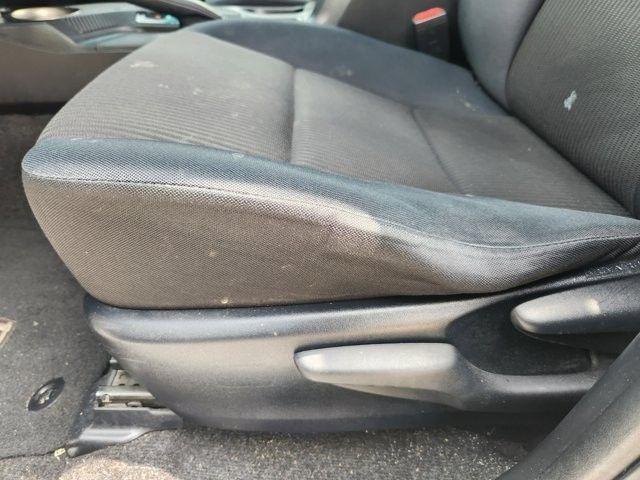 Toyota RAV4 LE FWD 2015