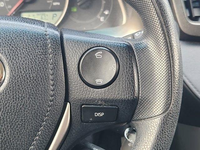 Toyota RAV4 LE FWD 2015