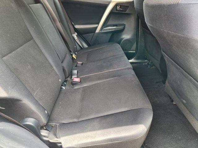 Toyota RAV4 LE FWD 2015
