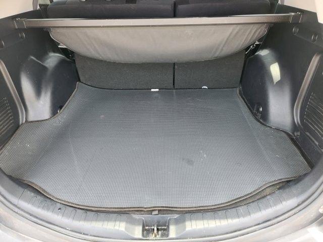 Toyota RAV4 LE FWD 2015