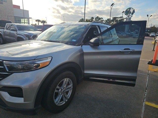Ford Explorer XLT 2023