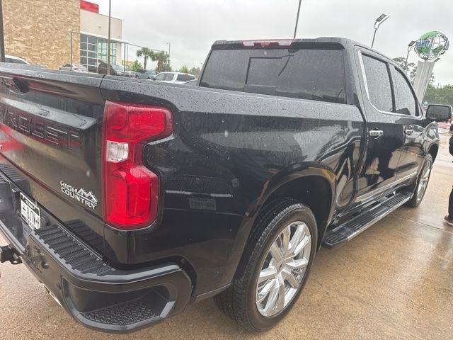 Chevrolet Silverado 1500 High Country Crew Cab 4WD 2026