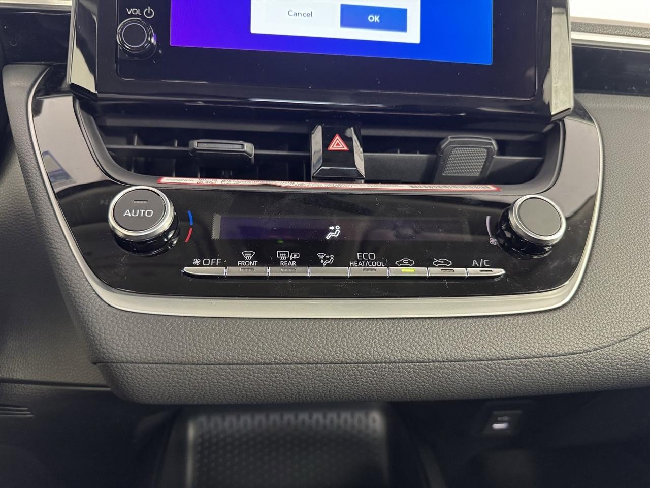 Toyota Corolla Hybrid LE 2026