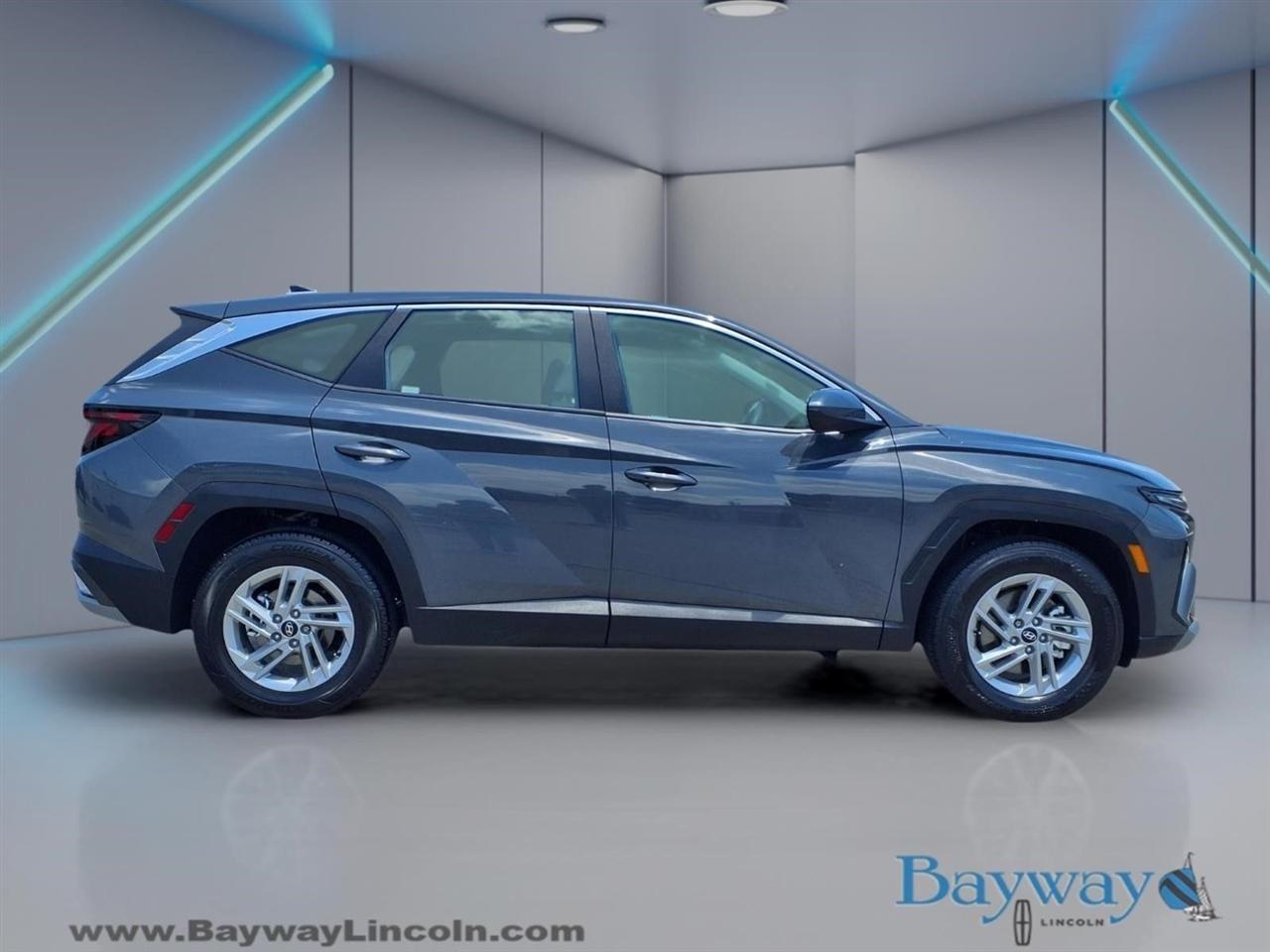 Hyundai Tucson SE 2025