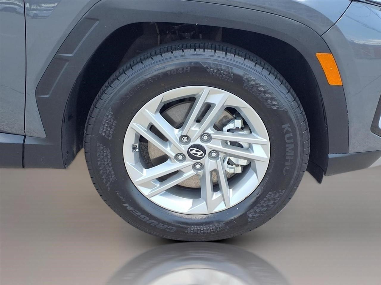 Hyundai Tucson SE 2025
