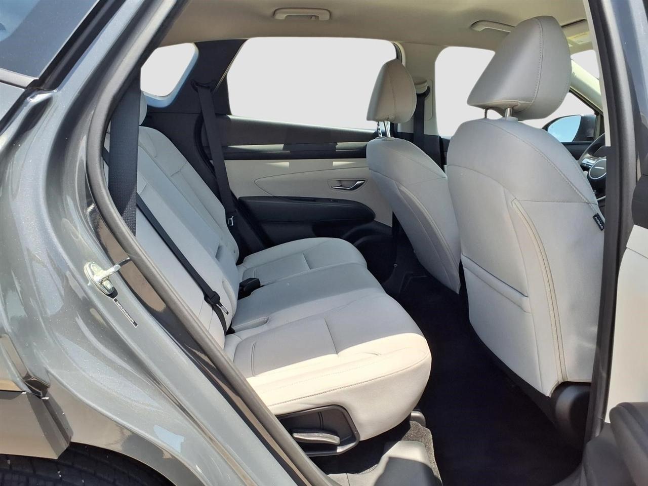 Hyundai Tucson SE 2025