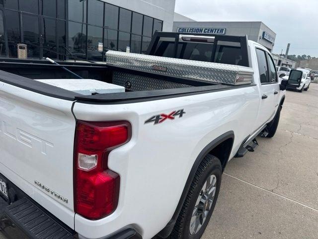 Chevrolet Silverado 2500HD Custom Crew Cab Long Box 4WD 2023
