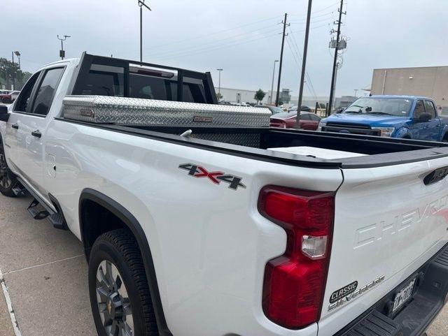 Chevrolet Silverado 2500HD Custom Crew Cab Long Box 4WD 2023