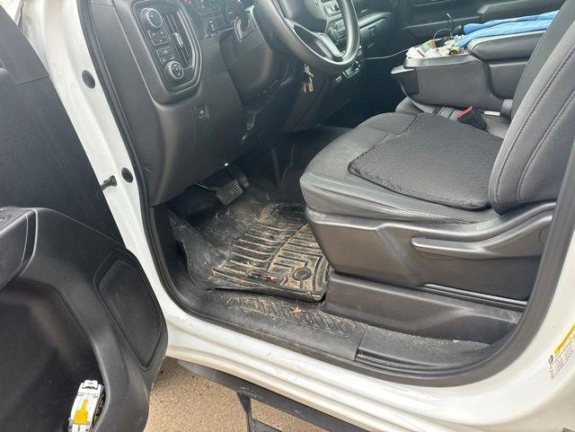 Chevrolet Silverado 2500HD Custom Crew Cab Long Box 4WD 2023