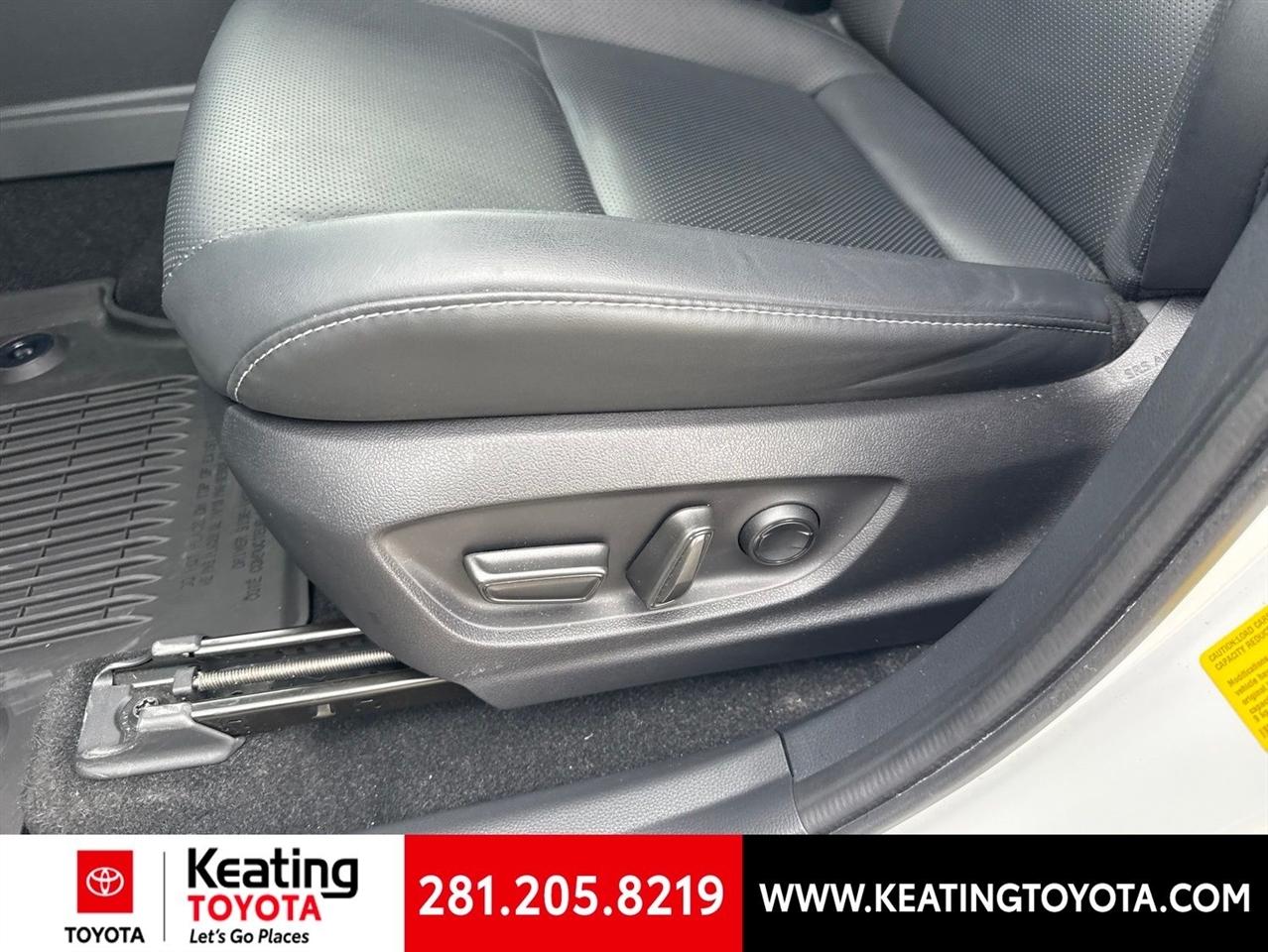 Toyota Crown Signia XLE 2025