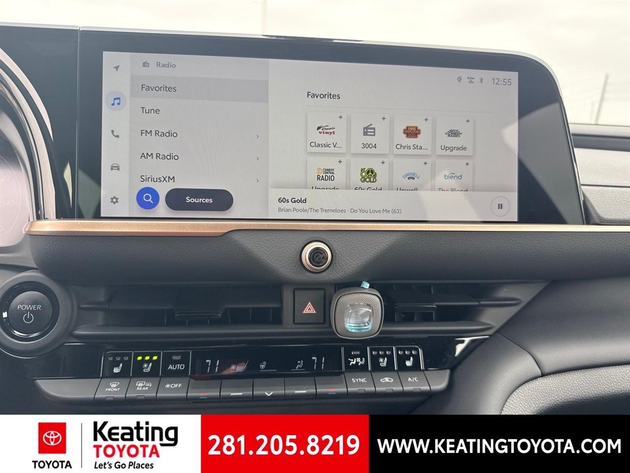 Toyota Crown Signia XLE 2025