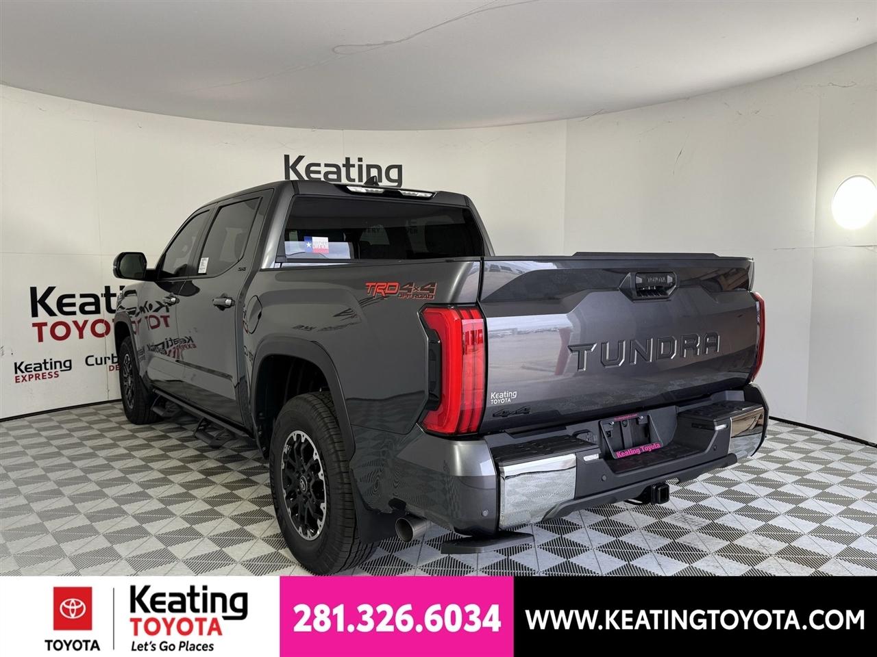 Toyota Tundra SR5 CrewMax 4WD 2026