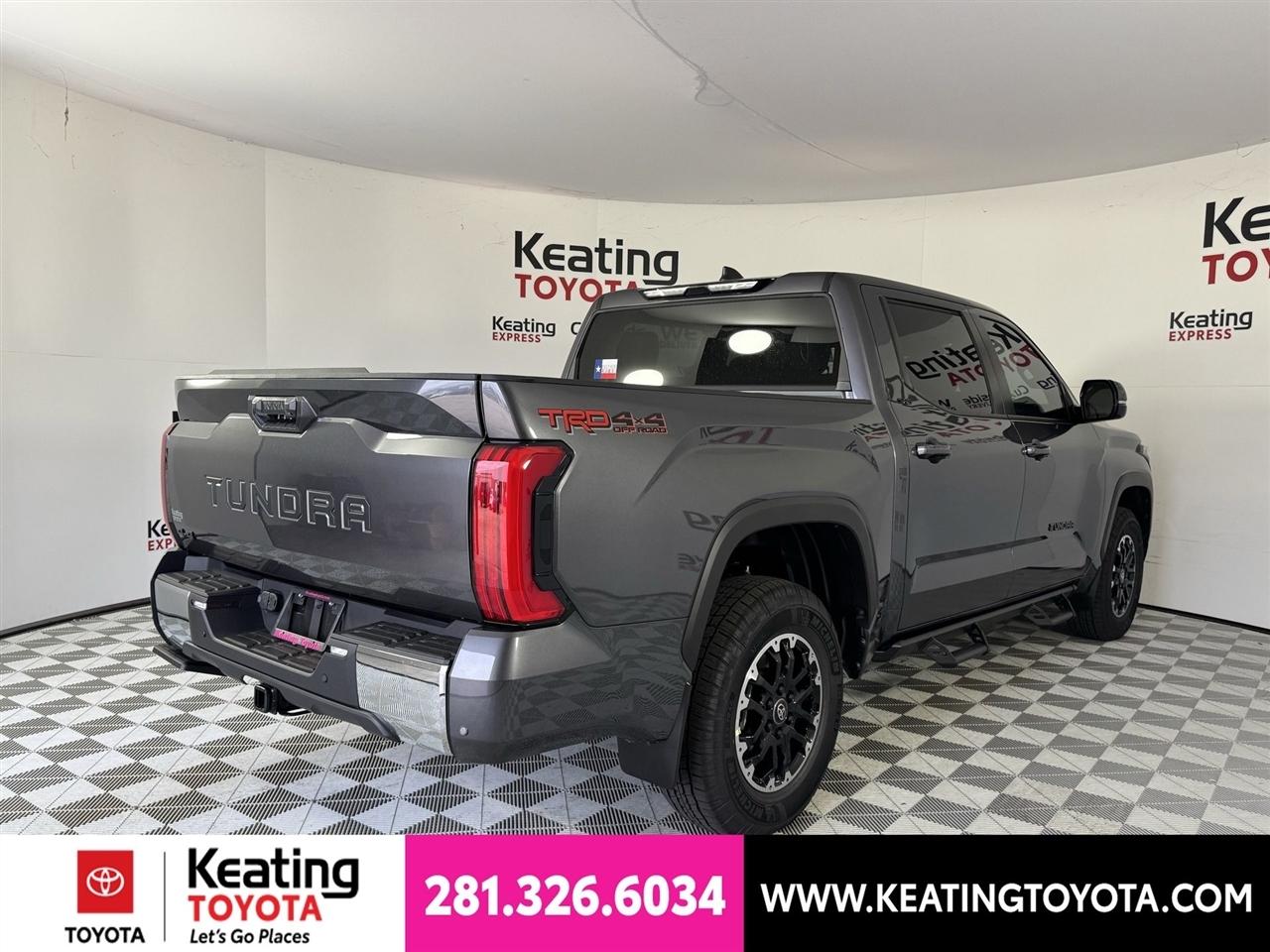 Toyota Tundra SR5 CrewMax 4WD 2026