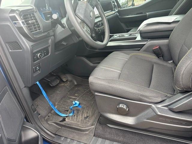 Ford F-150 STX SuperCrew 4WD 2024