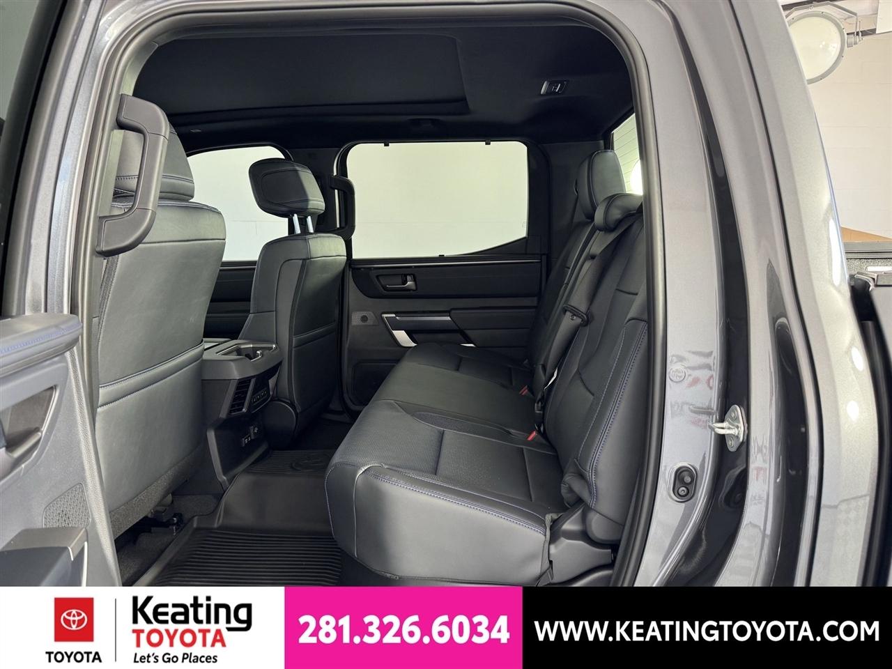 Toyota Tundra Platinum CrewMax 4WD Hybrid 2026