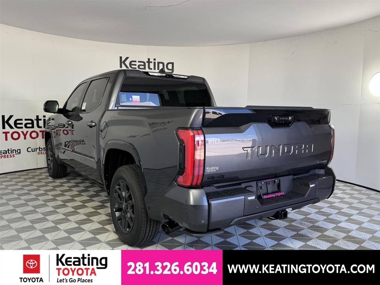 Toyota Tundra Platinum CrewMax 4WD Hybrid 2026