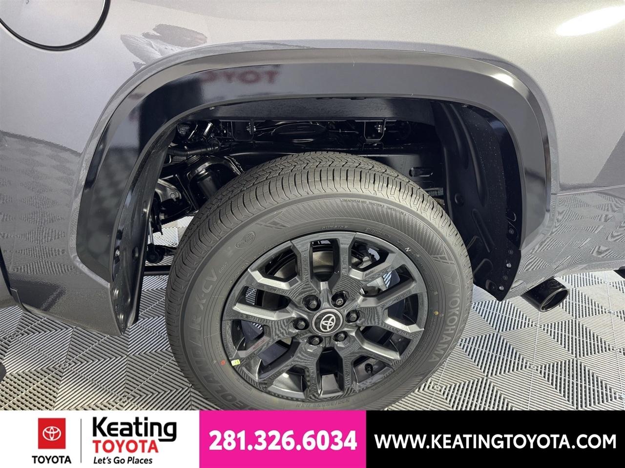 Toyota Tundra Platinum CrewMax 4WD Hybrid 2026