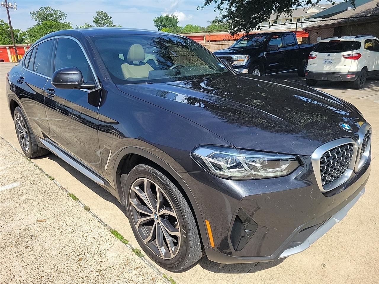 2025 BMW X4 xDrive30i