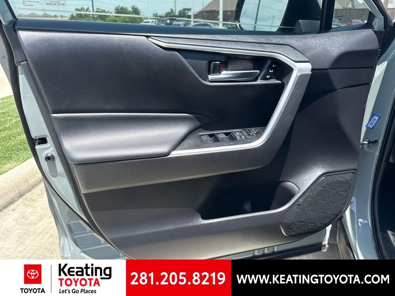 Toyota RAV4 XLE Premium 2022