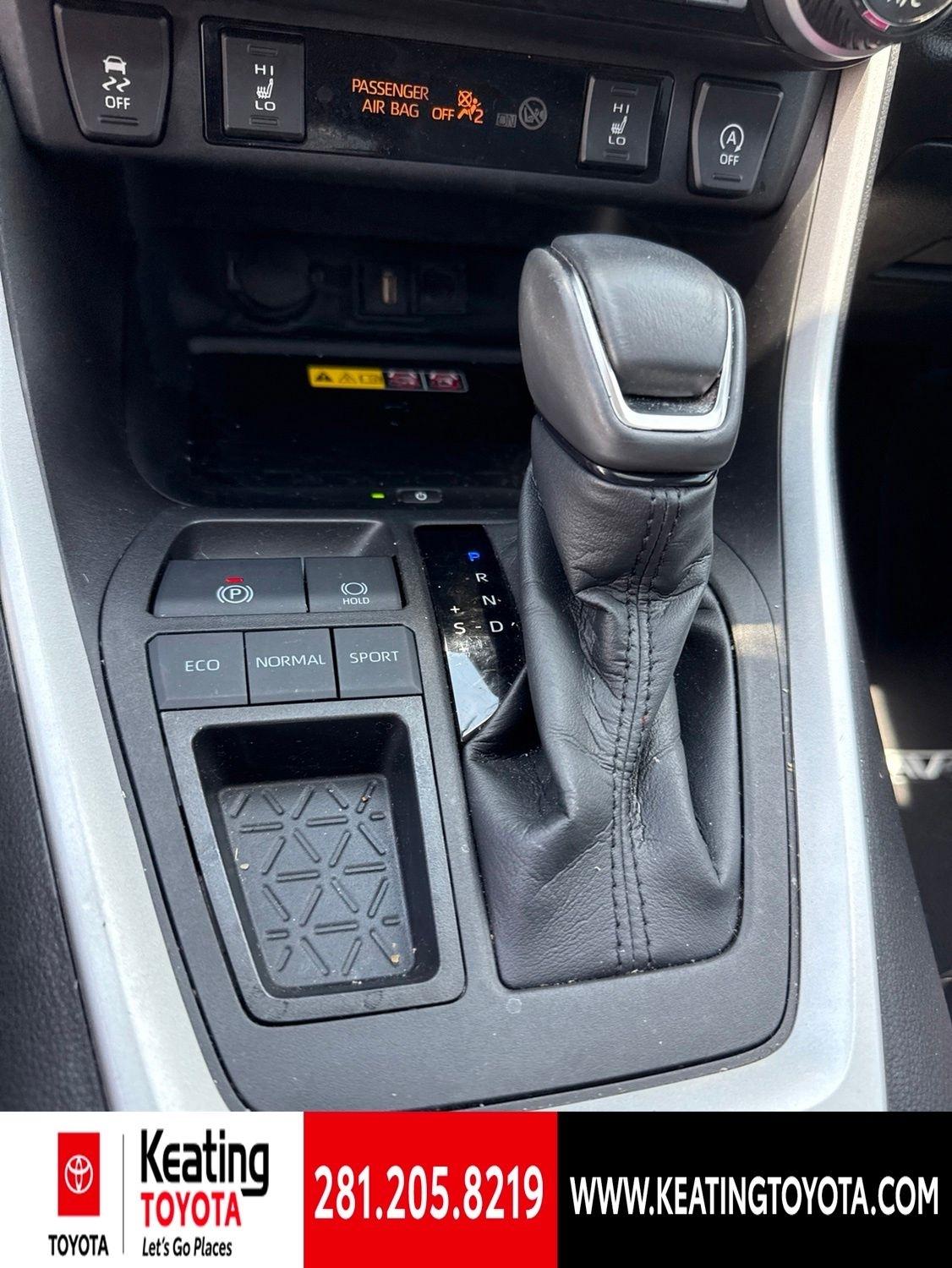 Toyota RAV4 XLE Premium 2022