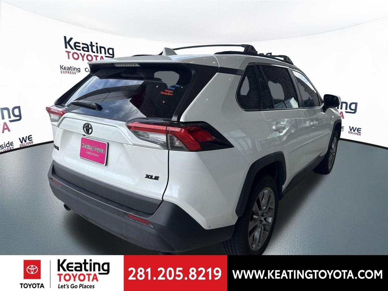 Toyota RAV4 XLE Premium 2025